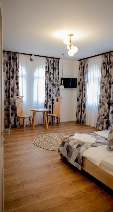 Bed and Breakfast Conacul Olarilor Байя-де-Фьер Экстерьер фото