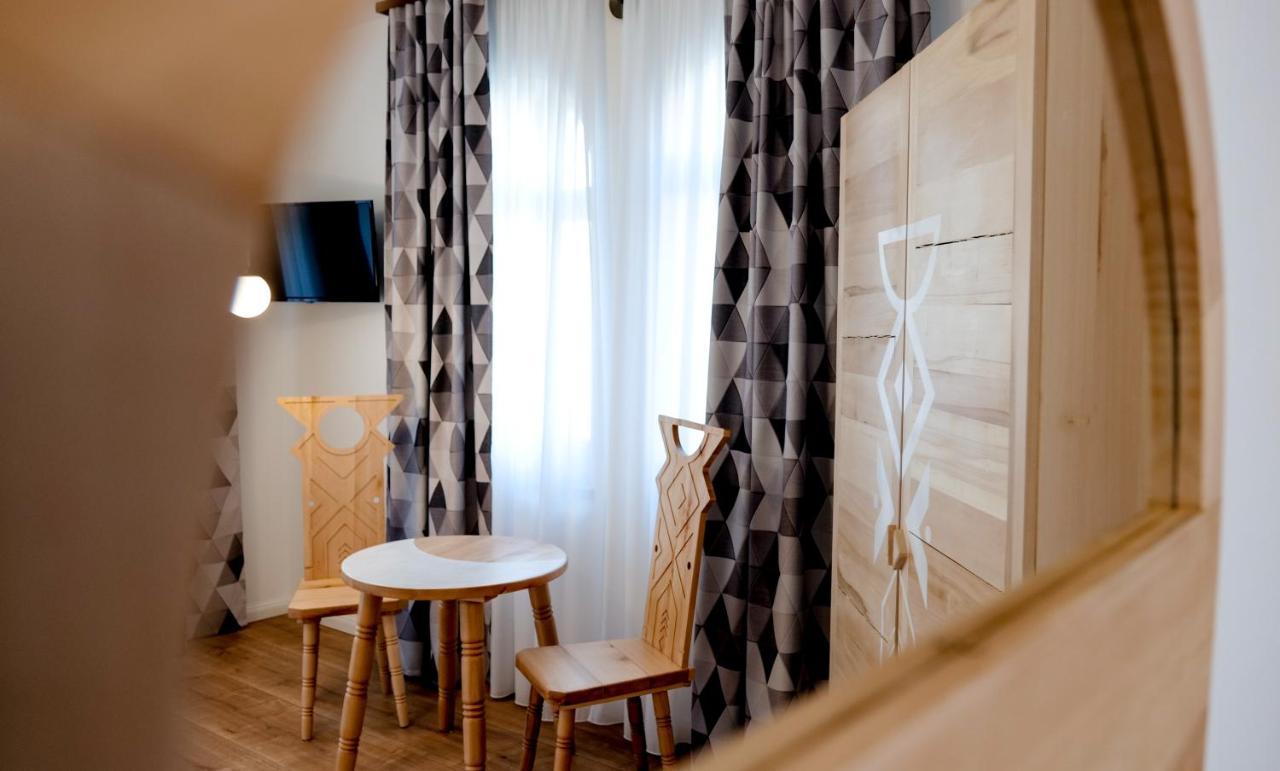 Bed and Breakfast Conacul Olarilor Байя-де-Фьер Экстерьер фото