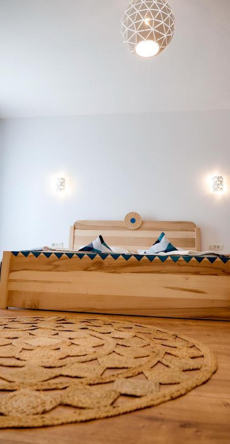 Bed and Breakfast Conacul Olarilor Байя-де-Фьер Экстерьер фото
